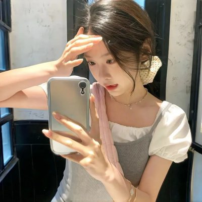 夏日之书2024海报